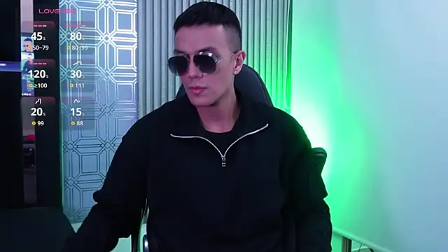 aaron bolt online show from June 1, 4:02 am