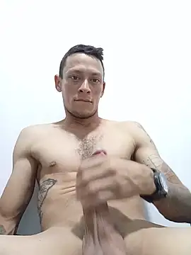 jadereltremendo online show from June 7, 3:02 am
