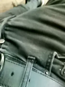 Singlemaleforcouples online show from December 31, 10:04 am