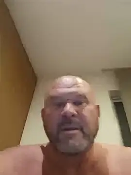 Deinemeine2026 online show from June 4, 11:43 pm
