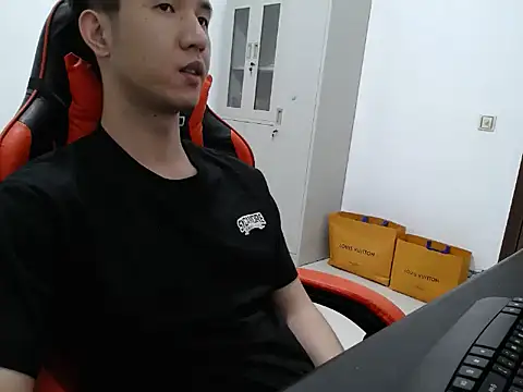 ningmeng1119 online show from July 4, 4:10 pm