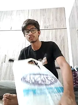 Badboy Gaurav 04073 online show from July 14, 10:21 am