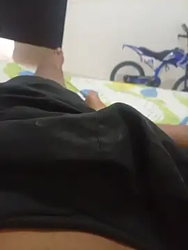 hotcesar69 online show from July 19, 7:31 pm