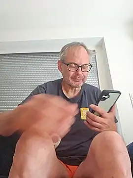 luxrom196806 online show from July 28, 7:49 am