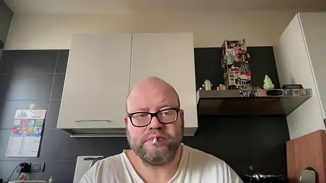 theitalianbear online show from January 11, 11:58 am