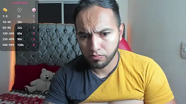 mrloganfuck1 online show from April 7, 5:51 am