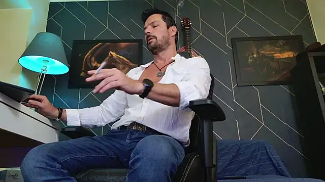 ChrisKox online show from March 12, 6:04 pm