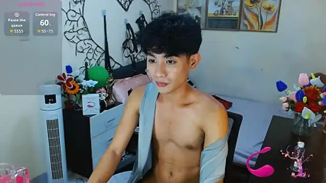 WildestTwink online show from November 4, 7:48 pm
