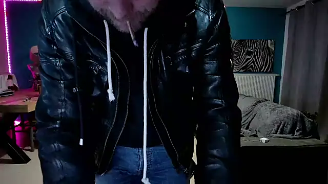 tom sauwer online show from January 19, 10:39 pm