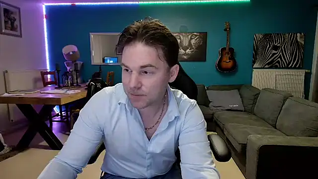 tom sauwer online show from March 5, 8:12 pm