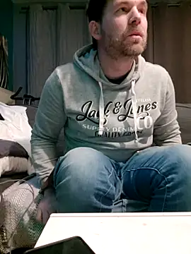 tom sauwer online show from April 3, 2:52 am