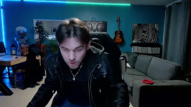 tom sauwer online show from December 23, 10:23 pm