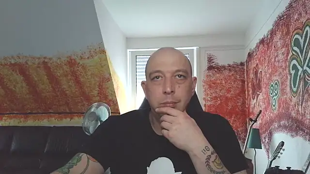 sextoy911 online show from April 16, 5:57 pm