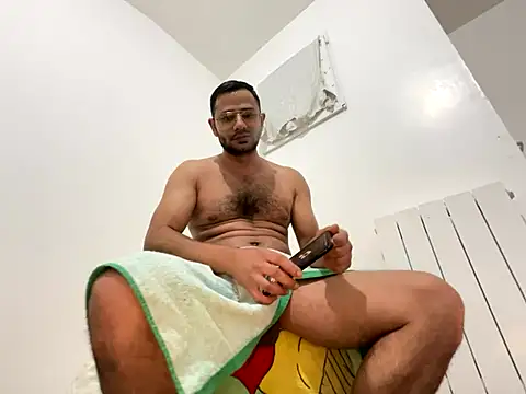 Snapshot of Enderson007 chatting on October 4, 10:58 pm Enderson007 online show from October 4, 10:58 pm