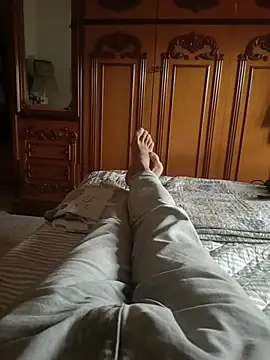 Bobby967 online show from November 18, 9:35 am