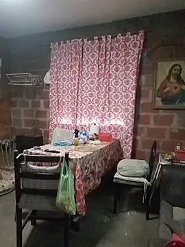 Snapshot of Eze_mole chatting on November 2, 10:41 am Eze mole online show from November 2, 10:41 am