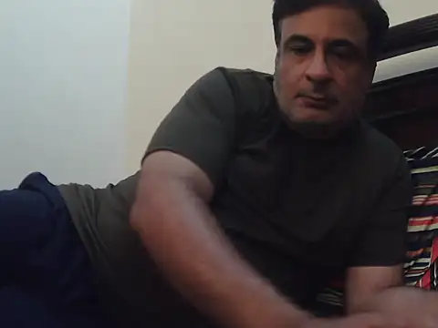 desipapaxxx online show from March 22, 4:01 pm