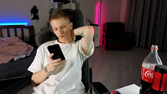 arlekincrop online show from September 22, 8:52 pm