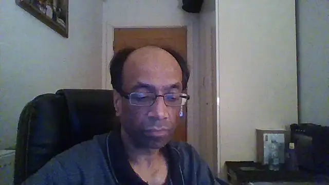 Snapshot of rauncher1 chatting on December 23, 1:29 am rauncher1 online show from December 23, 1:29 am