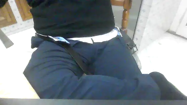 polloiw online show from November 1, 5:39 pm