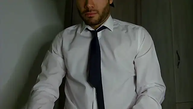 Justynn1 online show from April 14, 11:37 pm