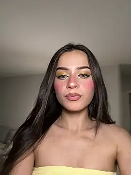 SophiaXJohn online show from July 9, 4:05 am