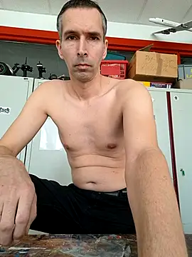 Snapshot of Geiler-boy313 chatting on March 20, 8:20 am Geiler-boy313 online show from March 20, 8:20 am