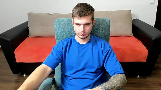 maks wolfis online show from December 2, 11:43 am