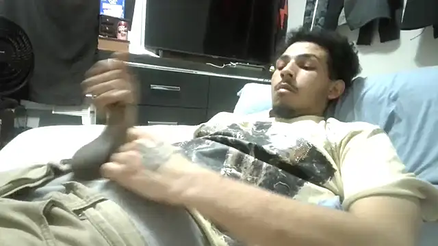 bigdickjojo69 online show from April 1, 8:28 pm