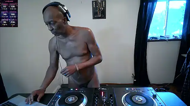 longdick4you8686 online show from January 13, 8:02 pm