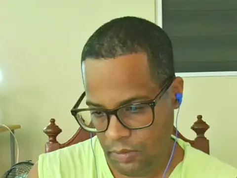 thesugar32 online show from March 3, 1:07 pm