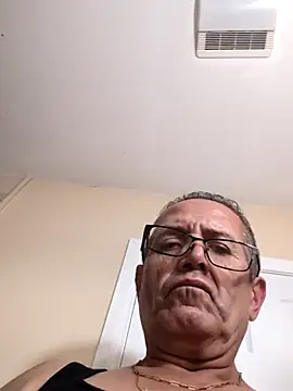 bobby69cock online show from October 20, 5:00 am