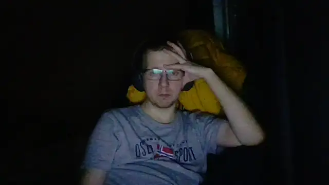 David250692 online show from March 5, 5:53 pm