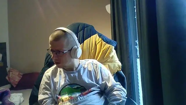 David250692 online show from November 28, 9:44 am