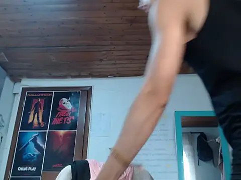 Snapshot of alisterxxx chatting on January 24, 12:31 pm alisterxxx online show from January 24, 12:31 pm