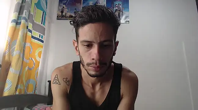 Snapshot of alisterxxx chatting on February 22, 12:29 pm alisterxxx online show from February 22, 12:29 pm