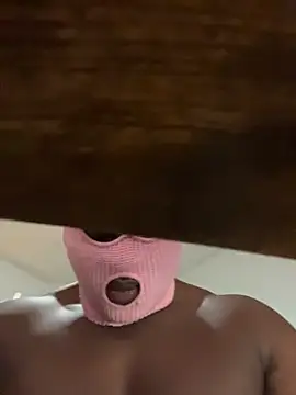 Chocolate7777 online show from November 8, 9:29 pm