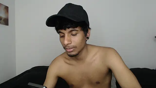 stevenosori online show from December 2, 12:47 am