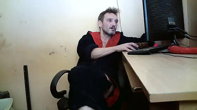 dundyFocus online show from November 10, 4:45 pm