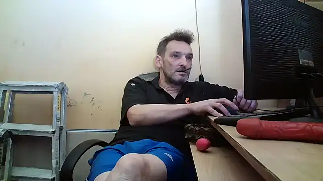 dundyFocus online show from April 18, 9:54 am