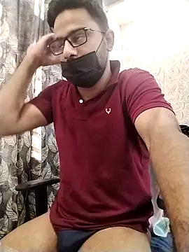 Snapshot of hotindianstud chatting on February 23, 4:44 am hotindianstud online show from February 23, 4:44 am