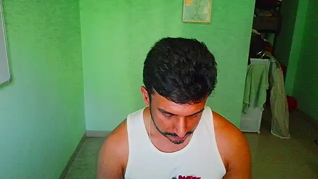 daringcutie online show from April 12, 9:00 am