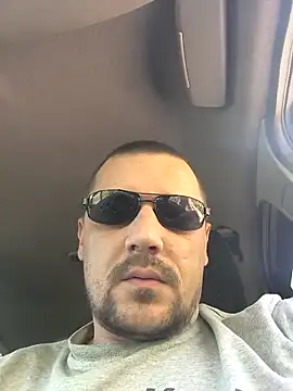 DanielOhCool online show from September 11, 11:31 am