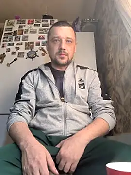 DanielOhCool online show from March 12, 8:33 am