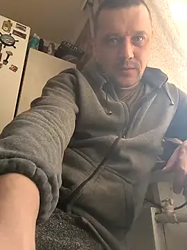 DanielOhCool online show from February 22, 8:18 am