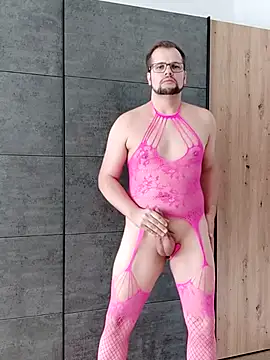 Snapshot of mister-dwt chatting on September 24, 2:26 pm mister-dwt online show from September 24, 2:26 pm