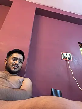 Rajveer1292 online show from June 2, 7:37 pm
