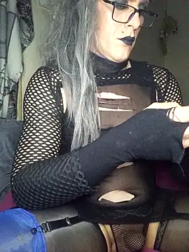 DiamondDrillBit online show from January 18, 5:59 pm