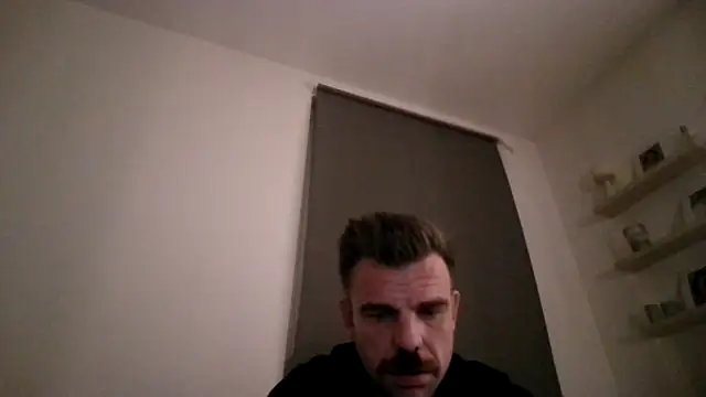 Snapshot of mrbigballs chatting on October 7, 7:18 pm mrbigballs online show from October 7, 7:18 pm