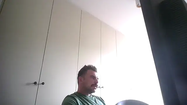 Snapshot of mrbigballs chatting on September 8, 2:38 pm mrbigballs online show from September 8, 2:38 pm